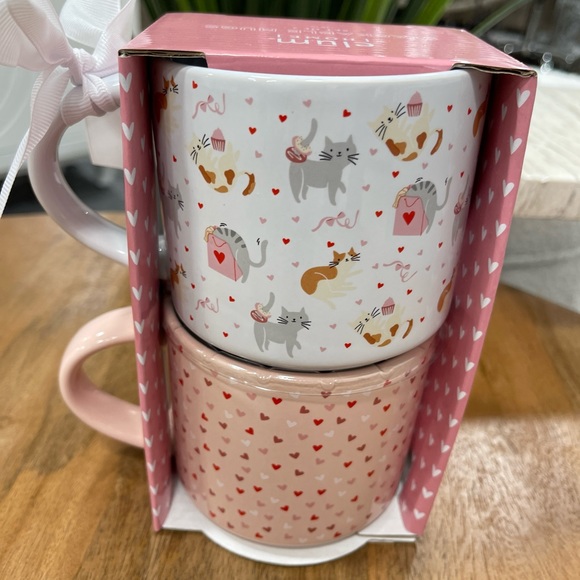 Valentine Cats and Hearts Set of 2 Stackable Ceramic Coffee Mugs NEW - Picture 3 of 6